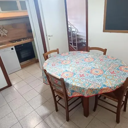 Solaris Con Piscina A Appartamento *
